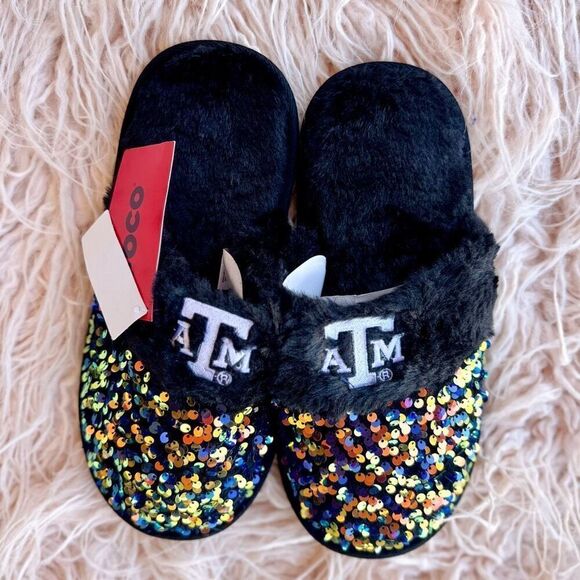 Texas A&M Slippers - Picture 1 of 3